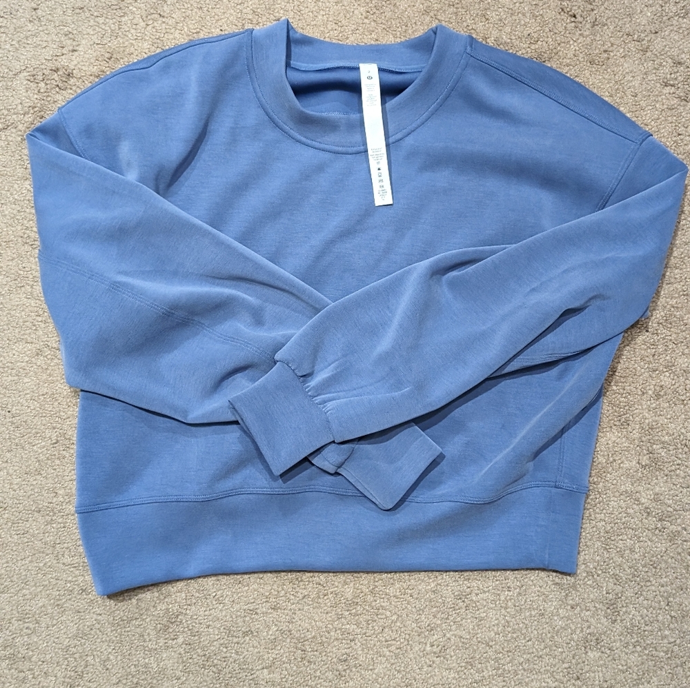 Lululemon crew sweater NWOT